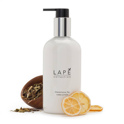 LAPĒ Collection Hand Lotion - Oriental Lemon Tea illatú kézkrém és testápoló 300 ml